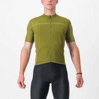 Vibrant Castelli Classifica Jersey in solid color with richly dyed shoulder and side panels, featuring a sleek zipper.