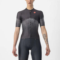 Sleek Castelli Aero Pro Women's Jersey in a dynamic design, showcasing aerodynamic fabric and a snug, race-ready fit.