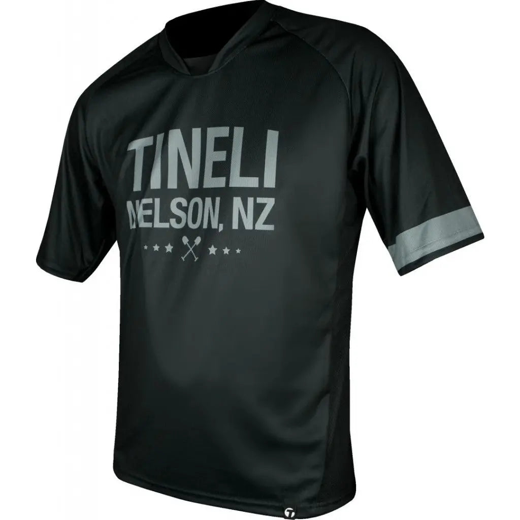 Vibrant Tineli Heritage Trail Jersey in a relaxed enduro fit, crafted from rugged QuickDry fabric with zipped pocket.