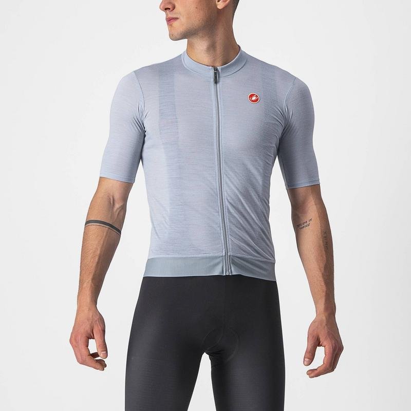 Stylish Castelli Essenza Jersey in a classic design, featuring a lightweight poly/wool blend, embroidered logos, and a sleek metal zipper pull.