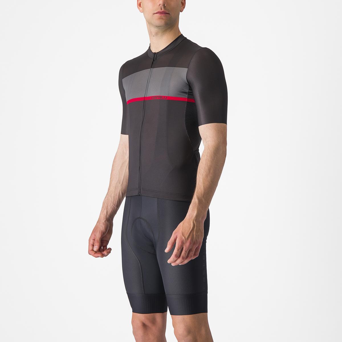 Vibrant Castelli Tradizione Jersey in a classic graphic design, showcasing breathable Strada micromesh fabric and a sleek fit for cycling comfort.