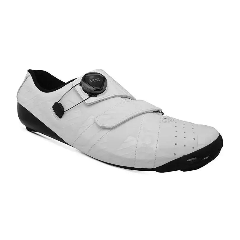 Stylish Bont Riot+ Wide Fit cycling shoe in black and white, featuring a carbon composite design and BOA Fit System for precision.