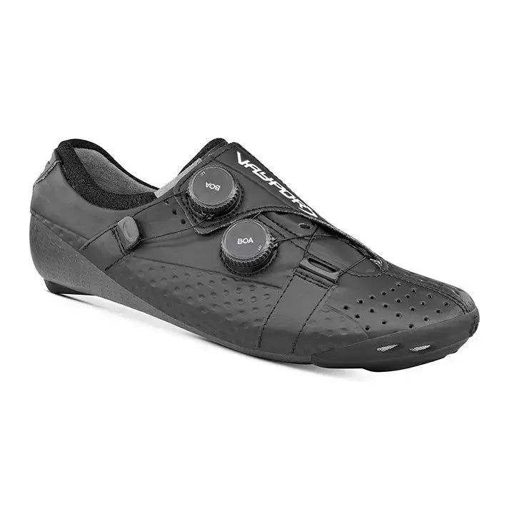 Sleek black Bont Vaypor S Li2 Wide Fit cycling shoes with a precision BOA Li2 dial system and breathable air vents.