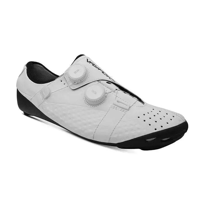 Sleek white Bont Vaypor S Li2 cycling shoes with a modern BOA Li2 Fit System for precise adjustment and superior comfort.