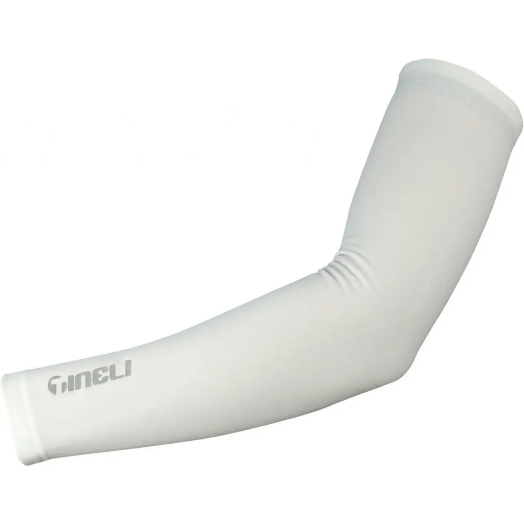 Lightweight sun sleeves in breathable fabric with UPF 50+ protection, featuring elastic bands for a secure fit on arms.